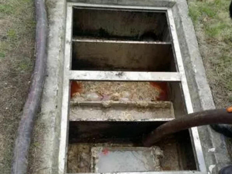 潜江经济开发区隔油池清理